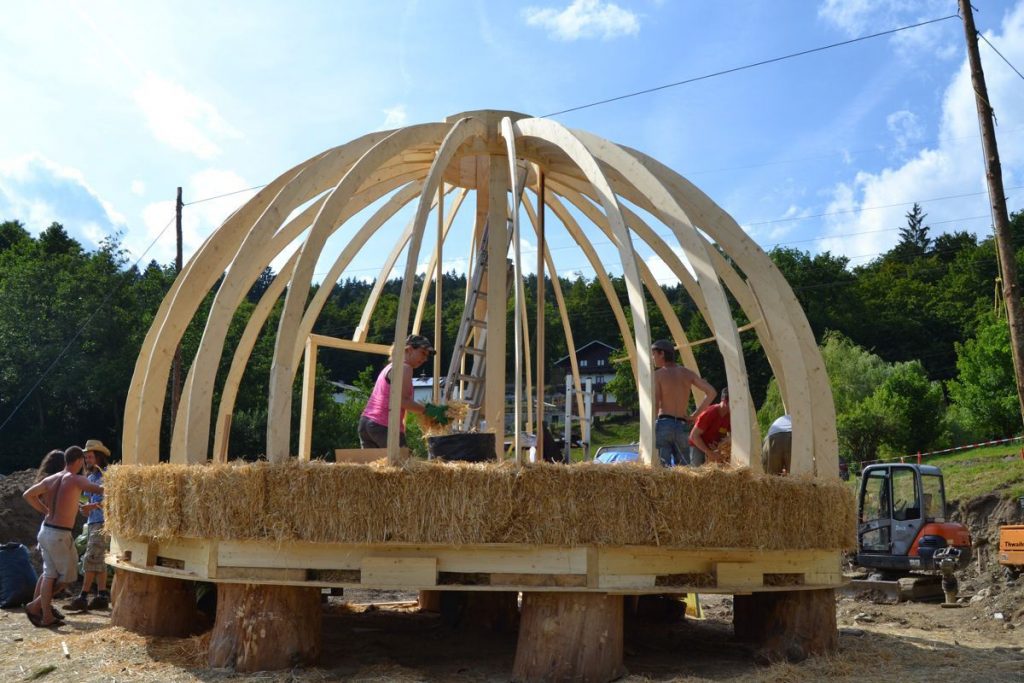 Strohballendom Velden Kärnten